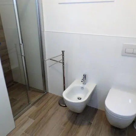 Flat With Panoramic Rooftop Pool Apartment *