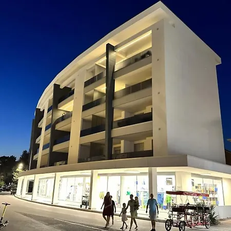 Flat With Panoramic Rooftop Pool * Bibione